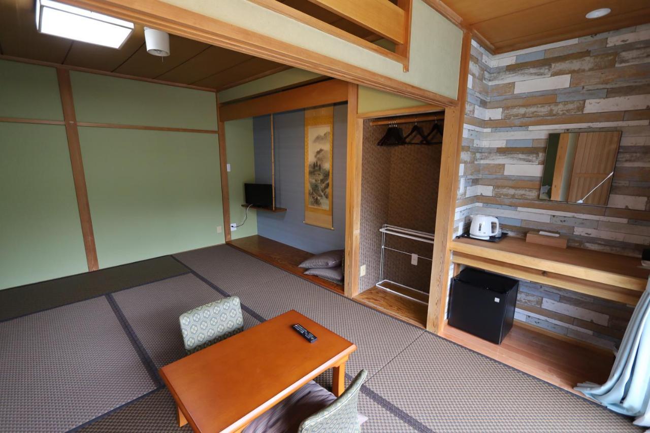Onsen & Garden -Asante Inn- Hakone Bagian luar foto