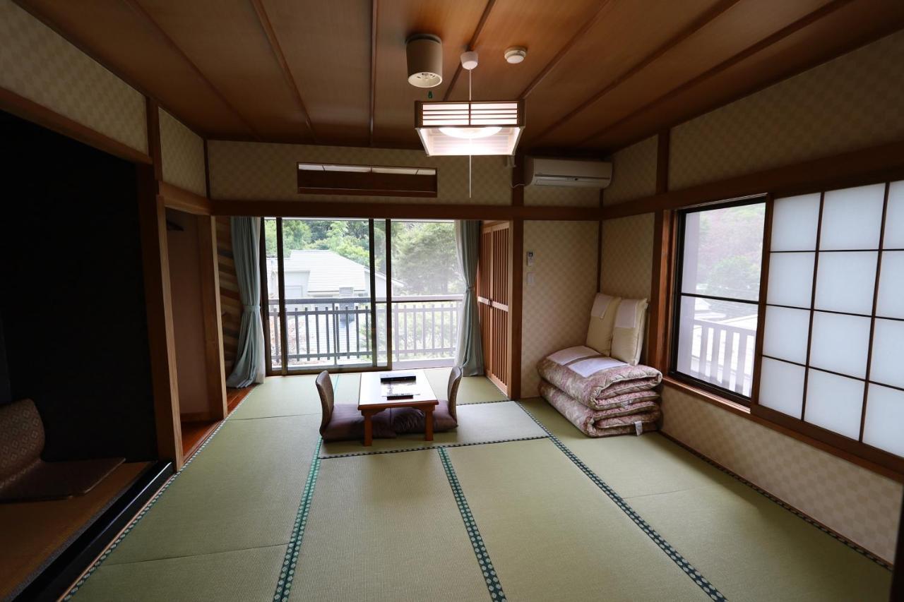 Onsen & Garden -Asante Inn- Hakone Bagian luar foto