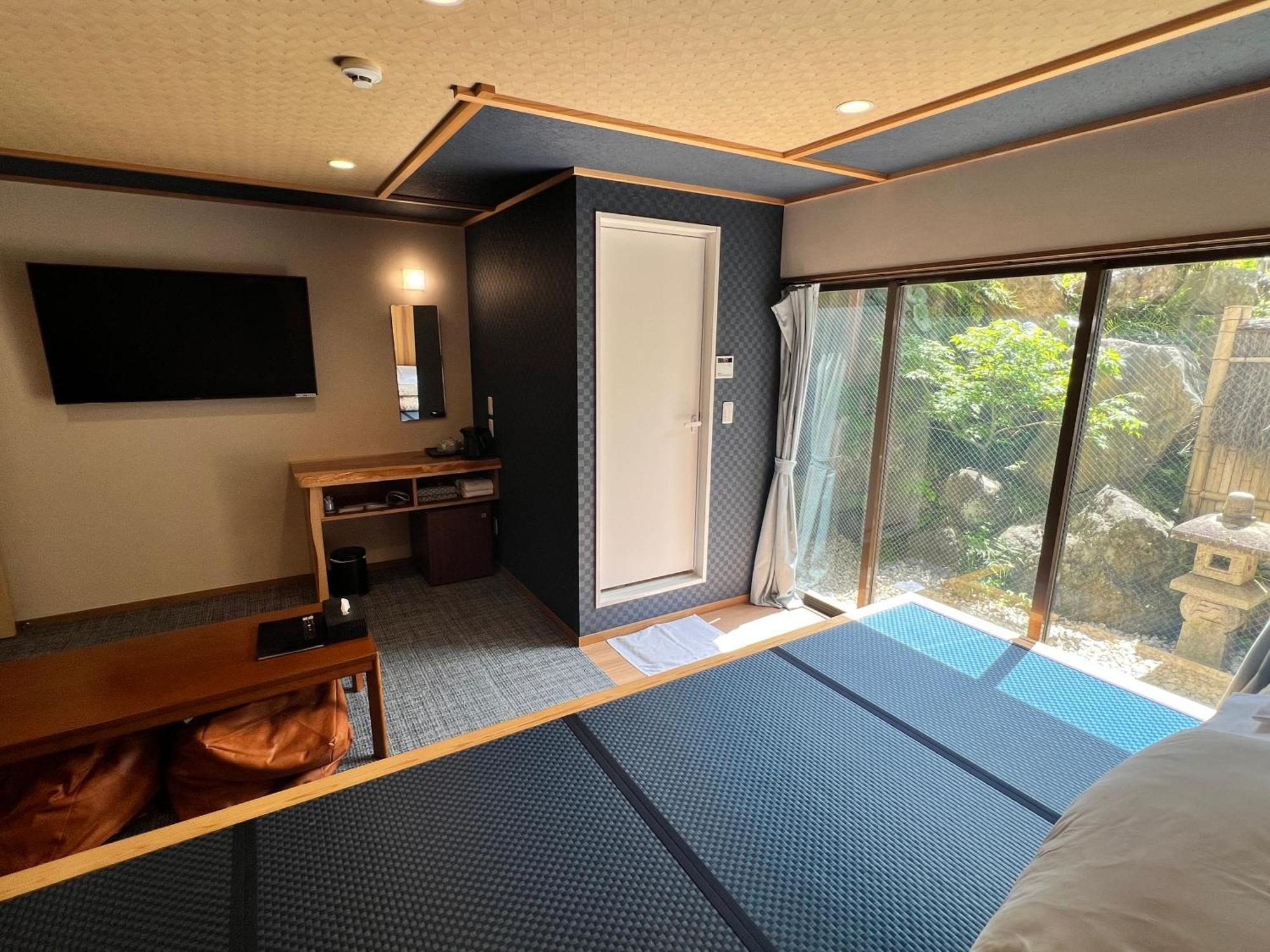 Onsen & Garden -Asante Inn- Hakone Bagian luar foto