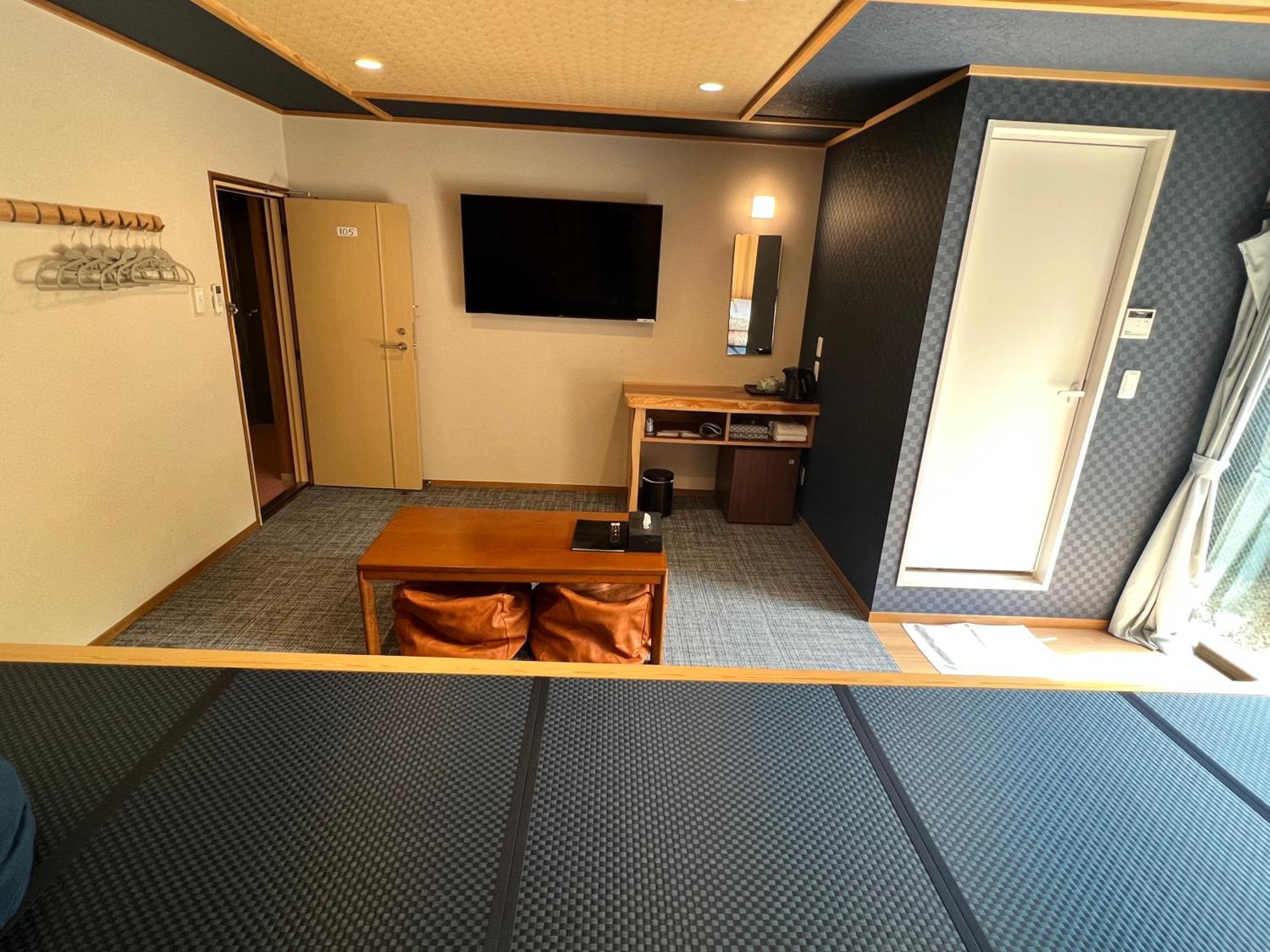 Onsen & Garden -Asante Inn- Hakone Bagian luar foto