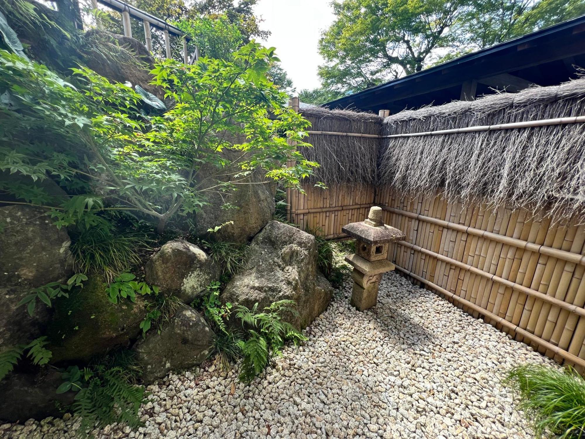 Onsen & Garden -Asante Inn- Hakone Bagian luar foto