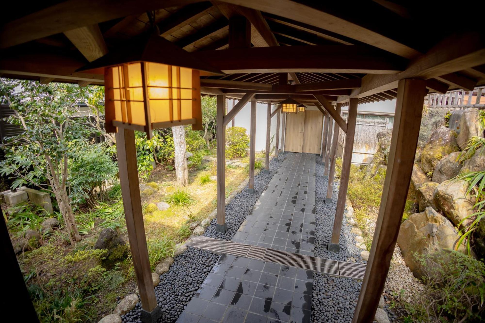 Onsen & Garden -Asante Inn- Hakone Bagian luar foto
