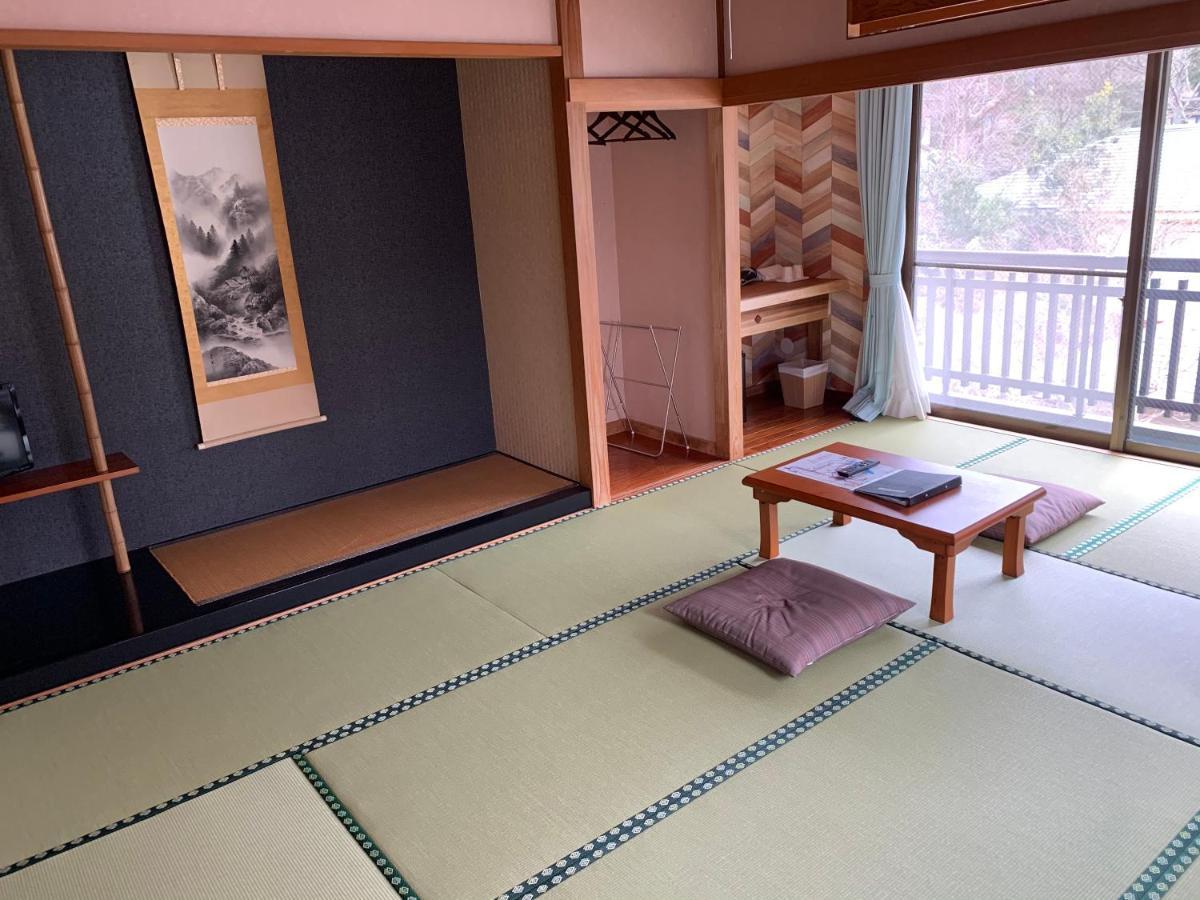 Onsen & Garden -Asante Inn- Hakone Bagian luar foto